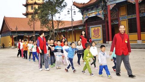 用心守护慈幼——访慈幼班义工史文华老师