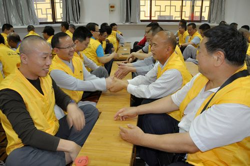 “佛商”会“禅茶”  学员“相见欢”